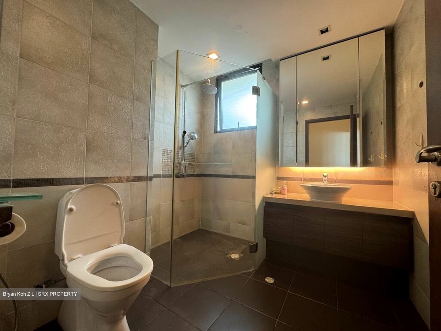 Sennett Avenue (D16), Semi-Detached #432282301